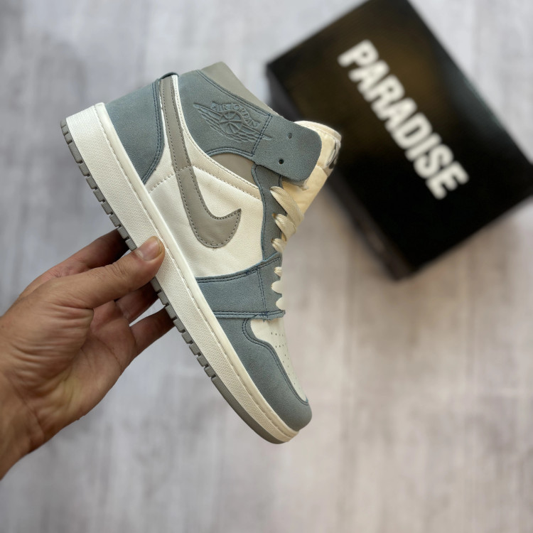 کفش و کتونی جردن وان آبی مردانه