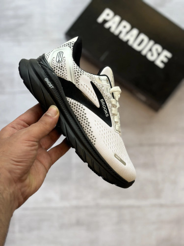 کفش و کتونی بروکس سفید دخترانه