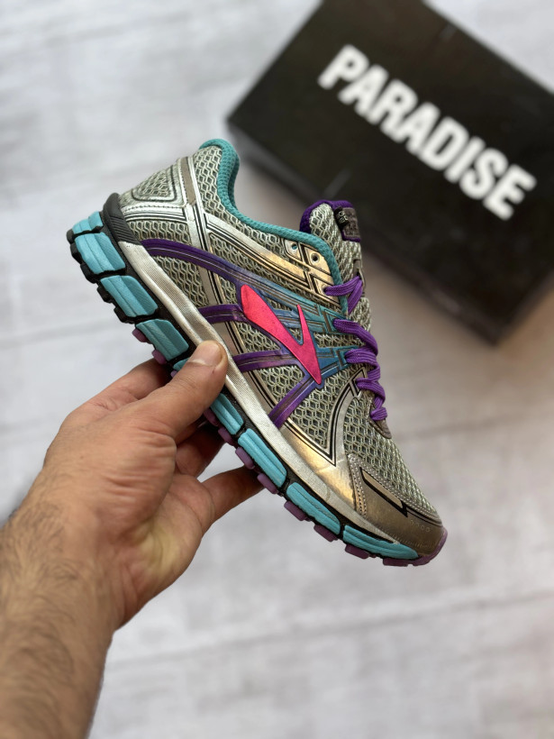 کفش و کتونی بروکس جی تی اس gts17نوک مدادی دخترانه