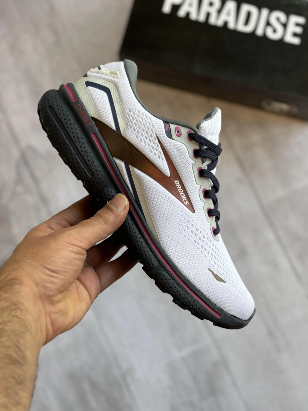 کفش و کتونی بروکس سفید سرمه ای مردانه