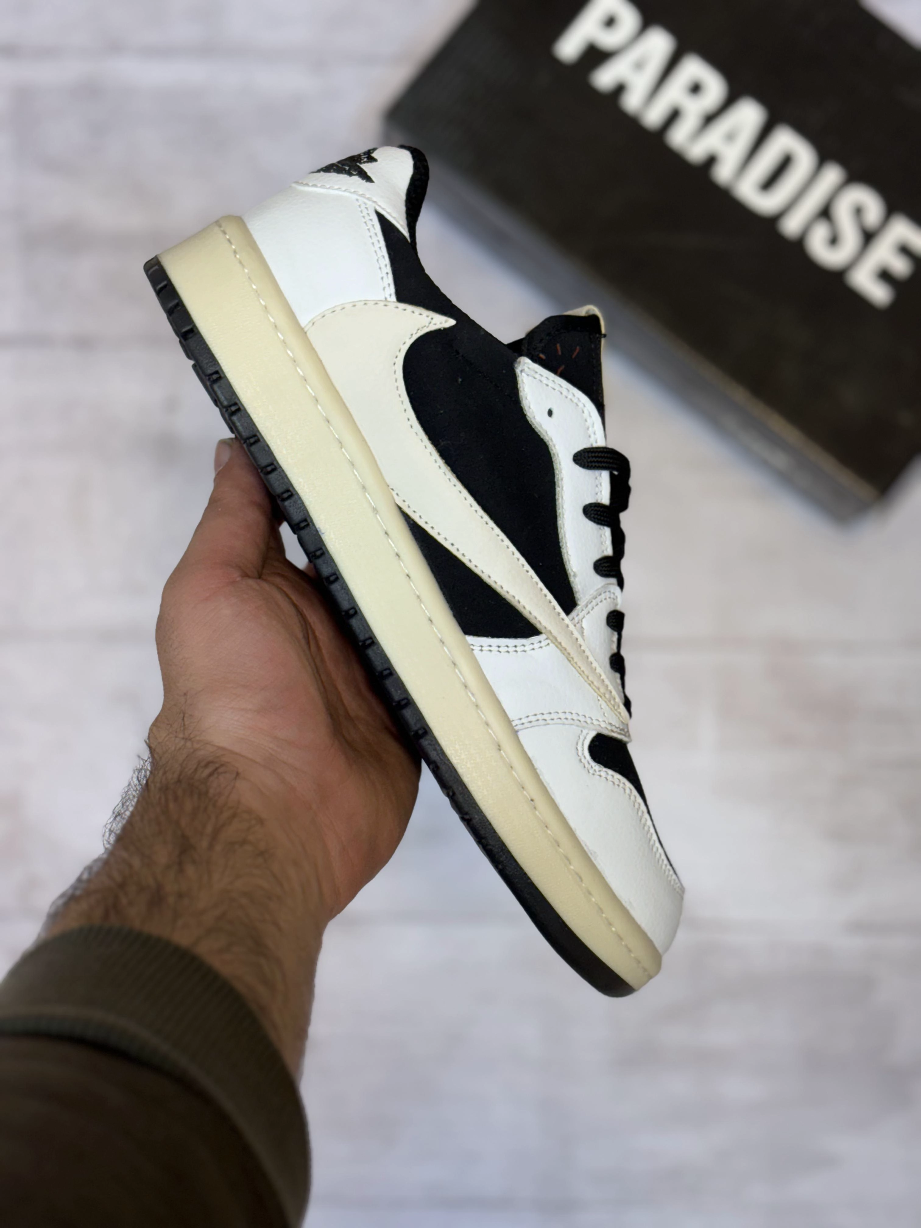 کفش و کتونی نایک جردن ترویس سفید مشکی مردانه